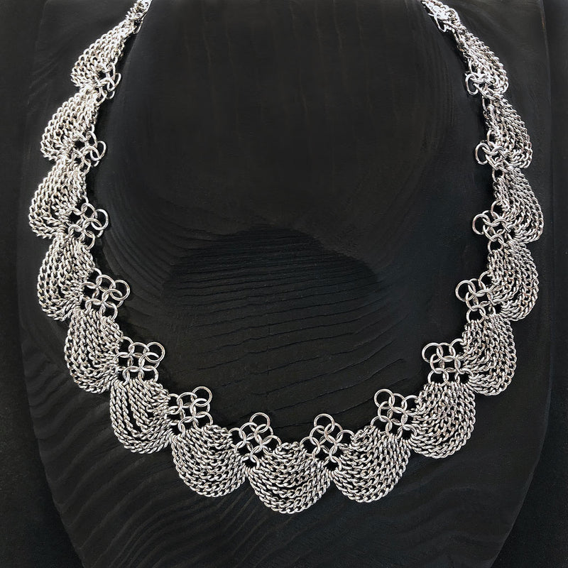 SLINKY Scalloped Collar – Rapt In Maille