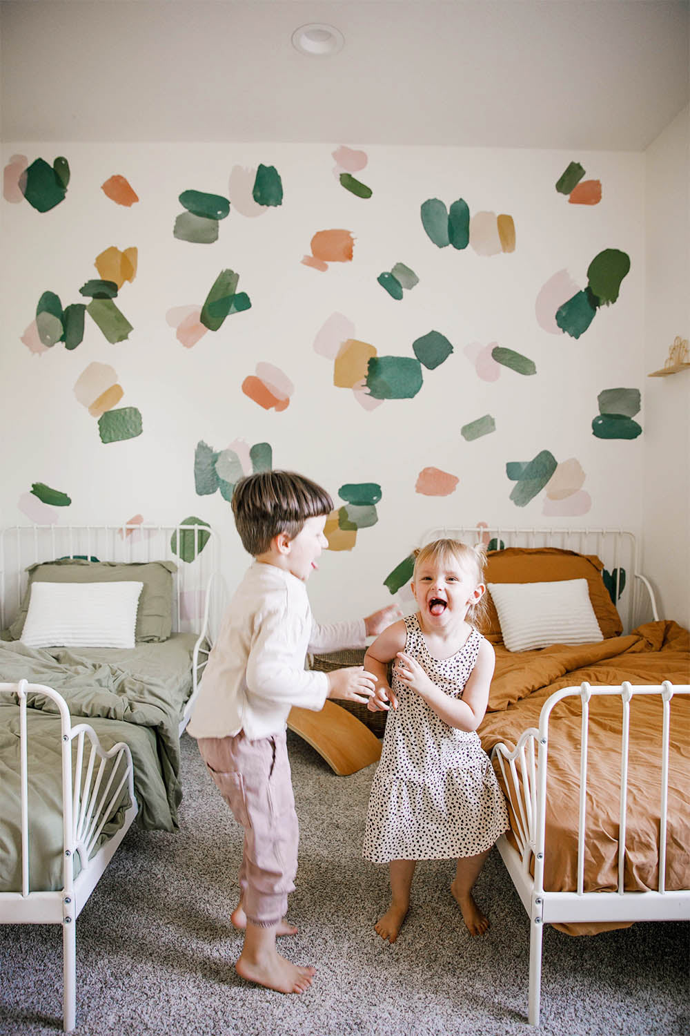 Children in shared bedroom, coed bedroom, large paint strokes, Urbanwalls