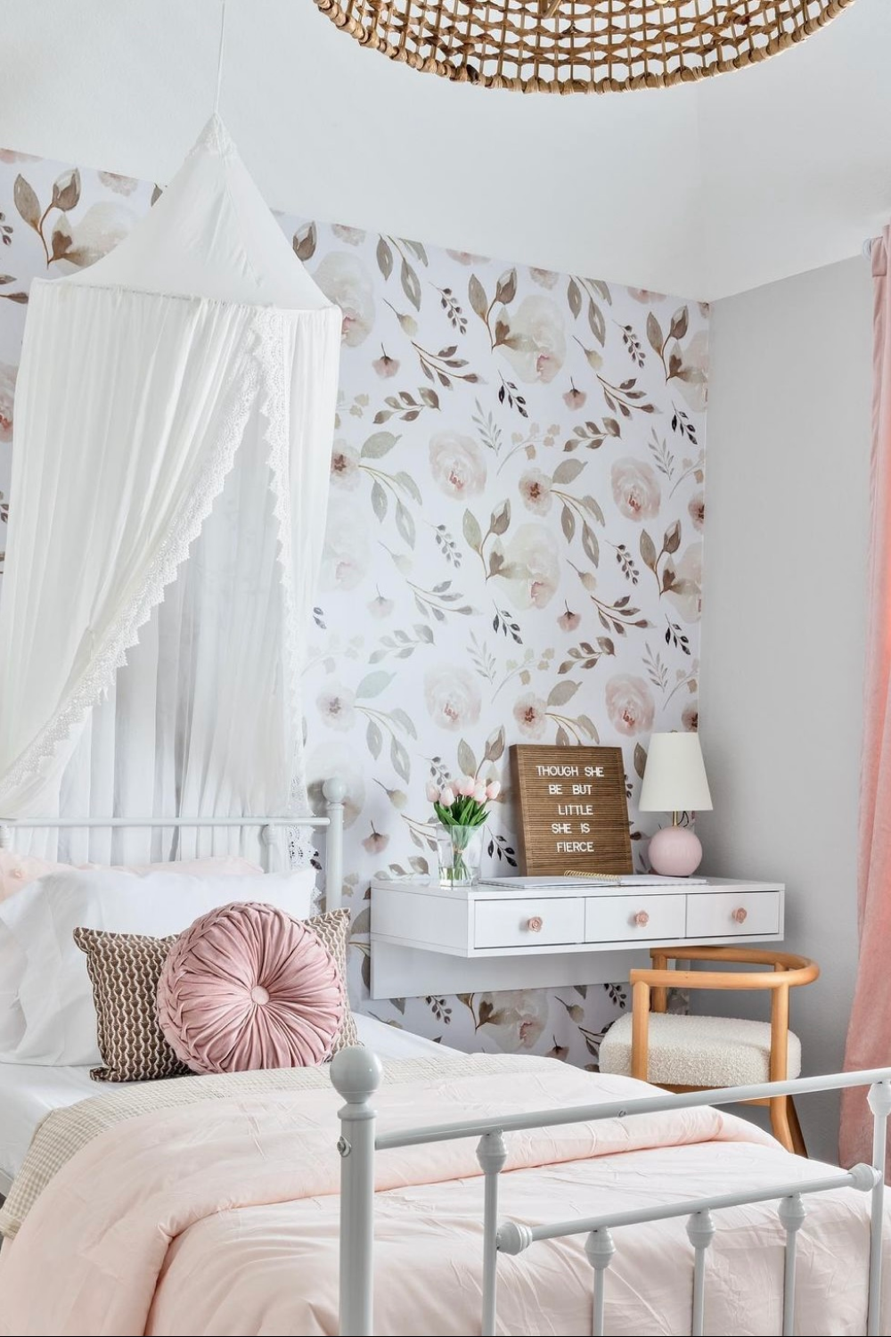 Vintage Floral Wallpaper in Toddler Girl Bedroom | Little Glass Jar