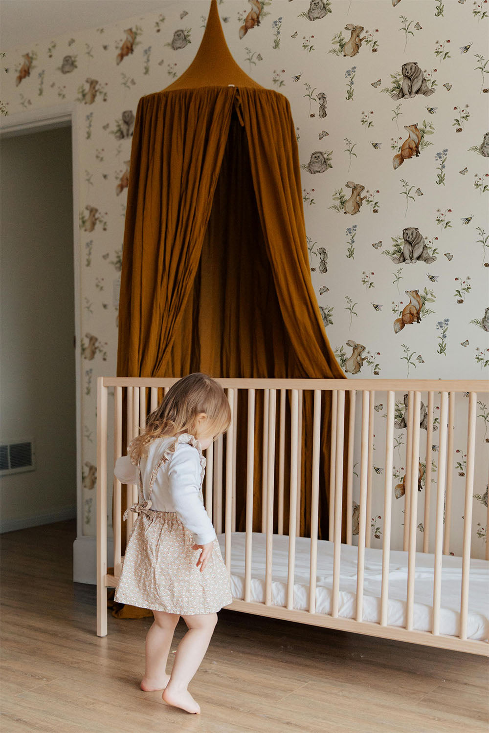 kids woodland themed room