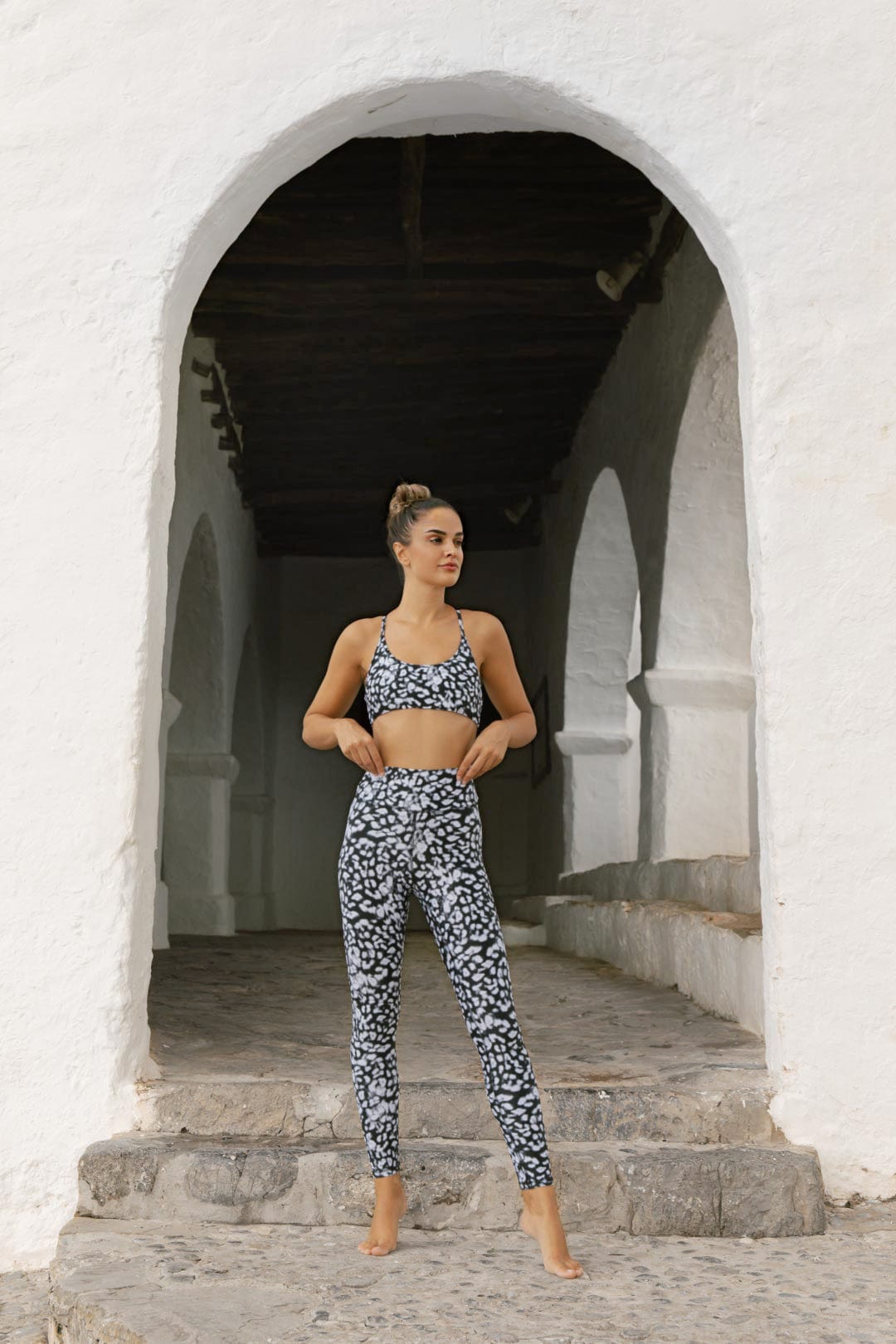 HALO Malala Yoga Leggings in Mono Leopard