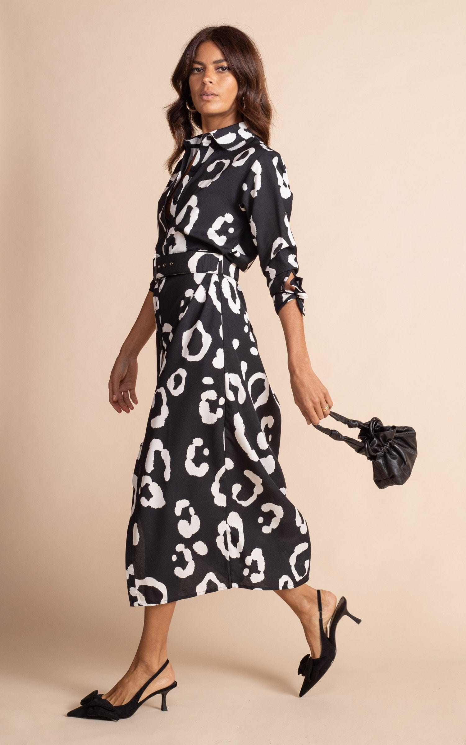 Alva Midi Shirt Dress in Oversized Mono Leopard