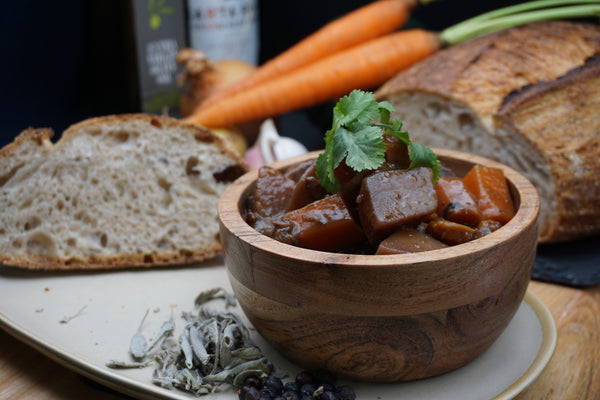 Winter vegetarian stew with Juniper and sage 