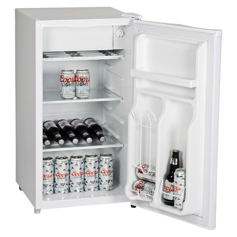 Koolatron 33 Cu Ft Coors Light Mini Fridge In White Mrorganic Store 9805