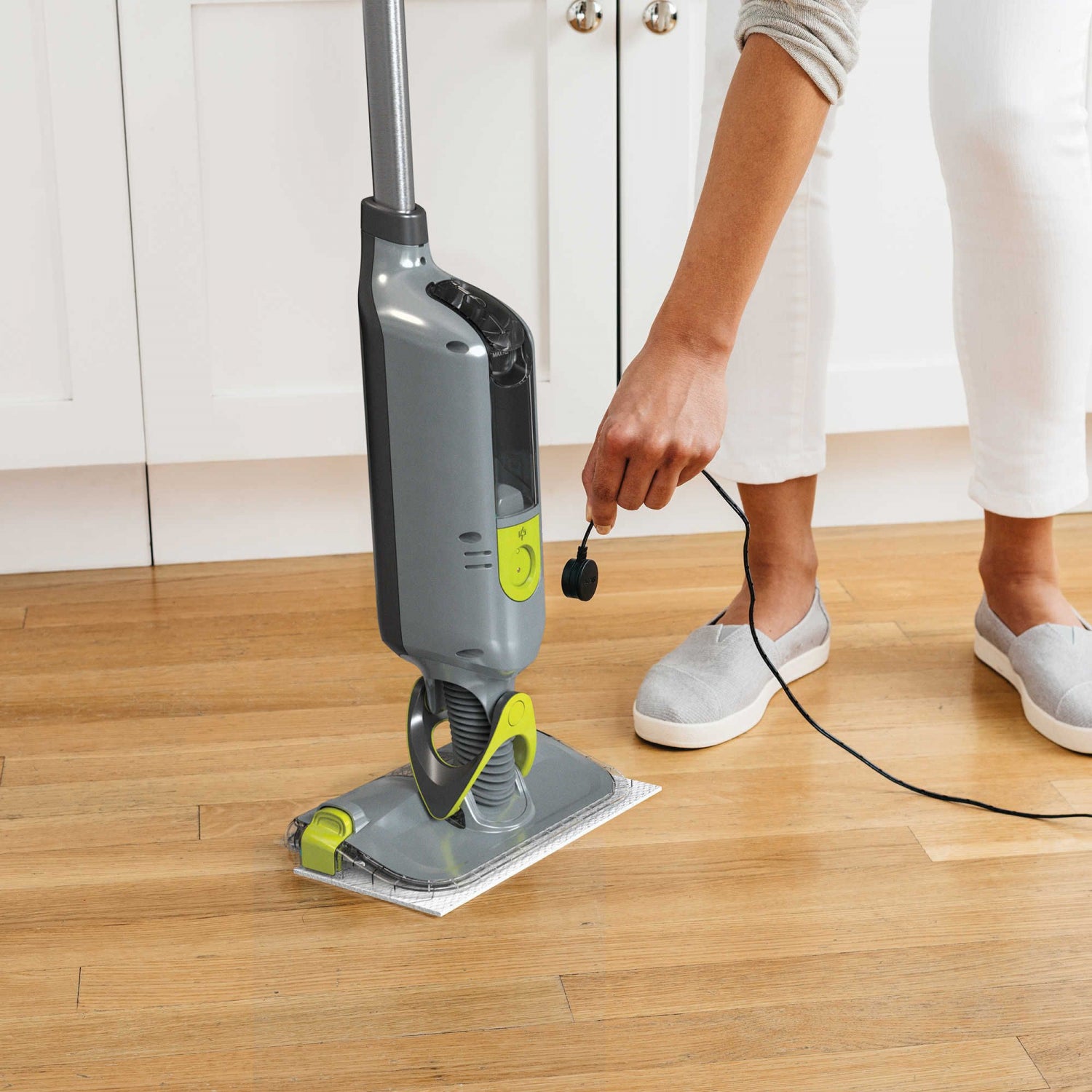 Shark VACMOP Pro Cordless Hard Floor Vacuum Mop Store