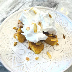 Manzanas al horno con almendras y merengue