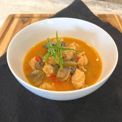 SOPA DE POLLO THAI