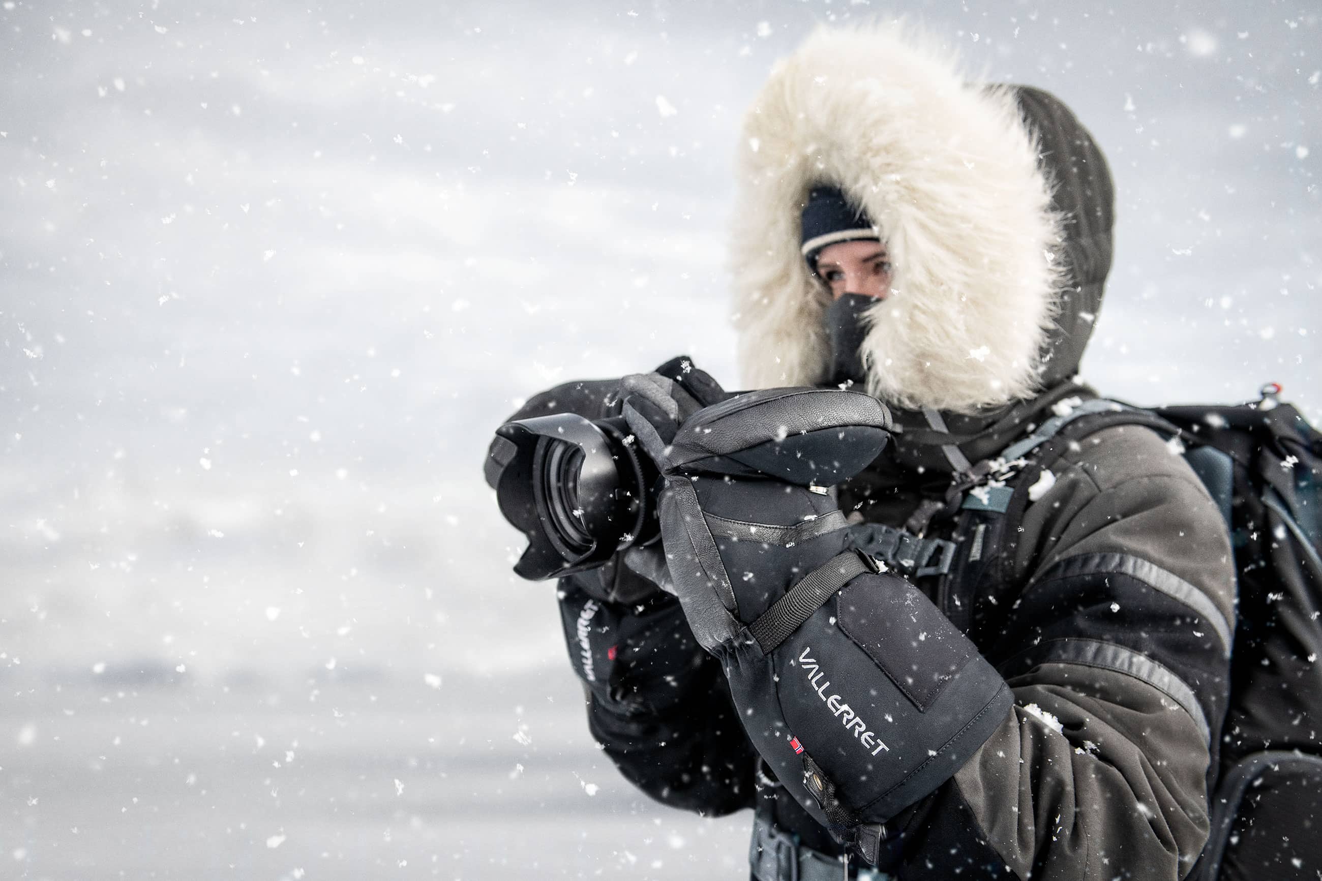 Photographe dans des conditions arctiques