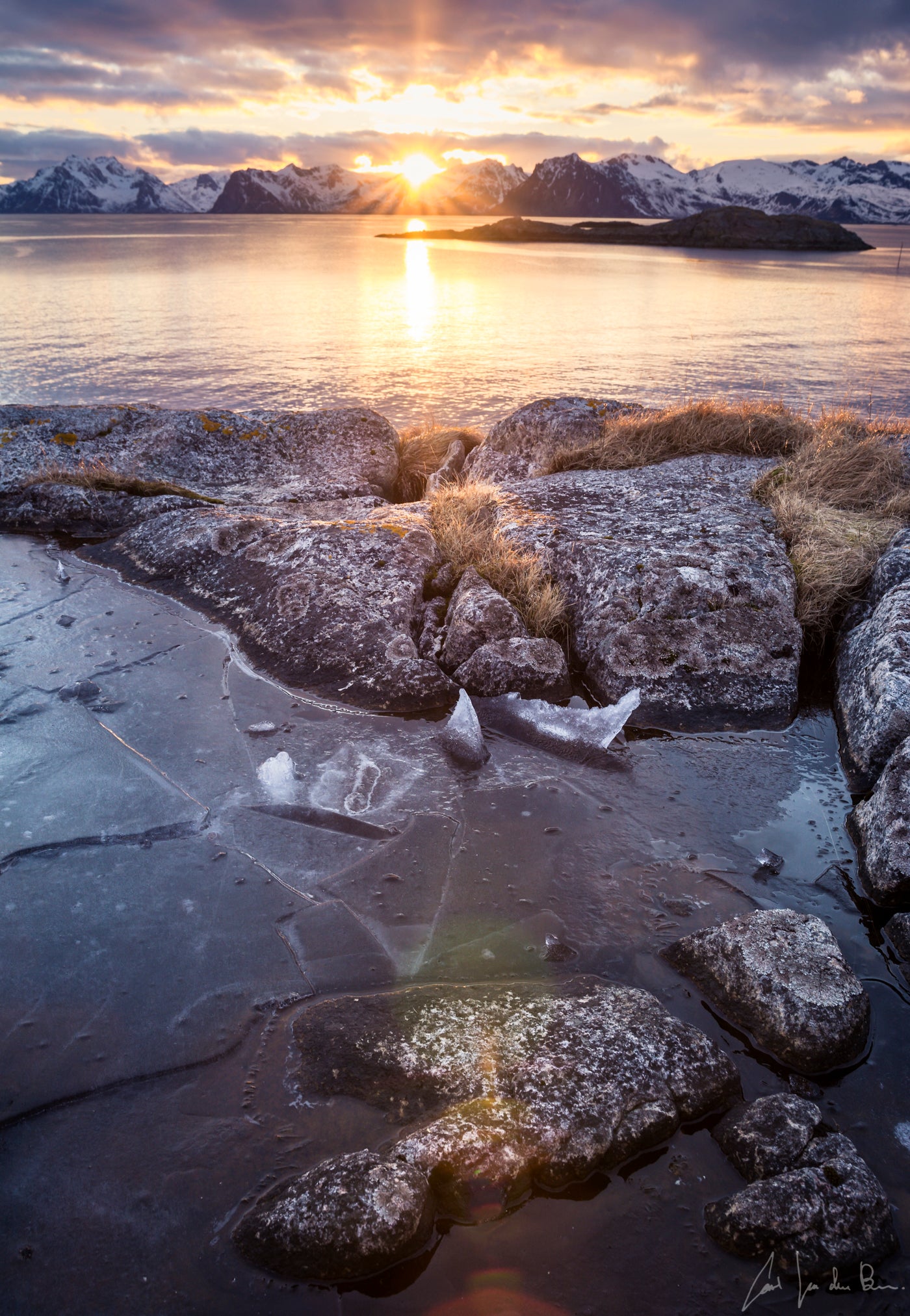 Lofoten Photography. Landscapes and snowboarding