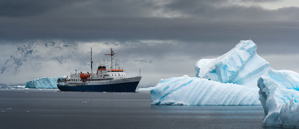 Cruise ship antarctica