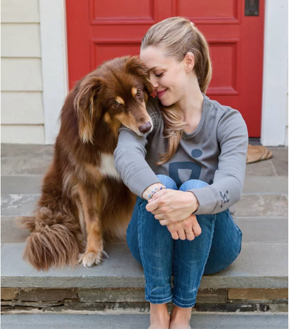  amanda seyfried and Finn Celebrities and their dogs patchwork pet dog blog 