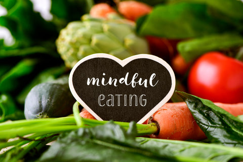 azuluna foods Savor Every Bite: Mindful Eating Strategies to Stay Present and Balanced during the Holidays