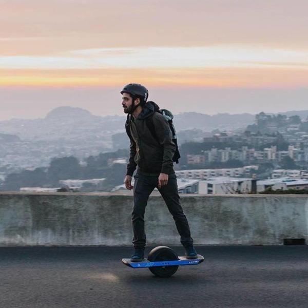 Одноколёсный скейт Onewheel