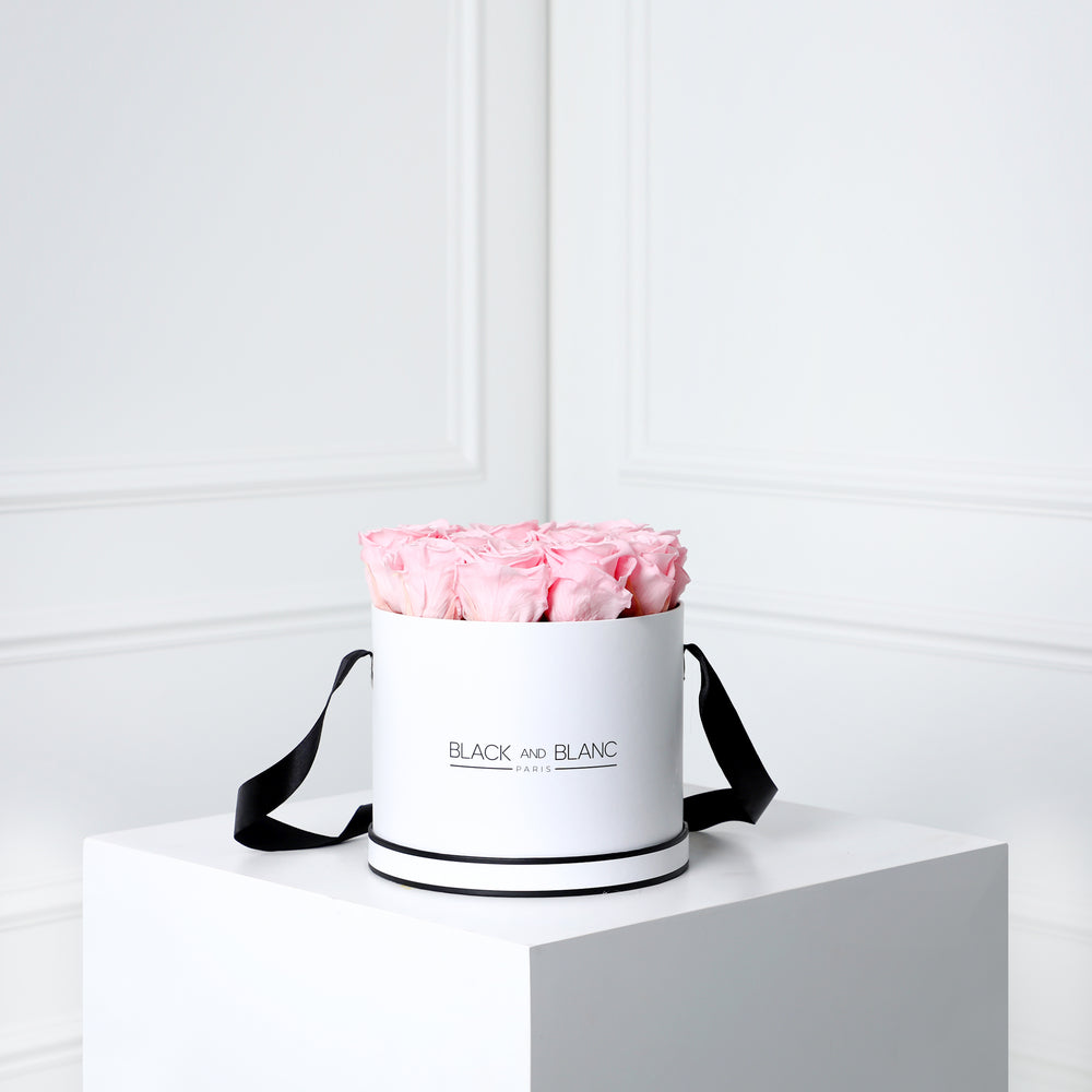 Bridal pink Bouqbox Le Grand - Infinity Roses – BLACK AND BLANC