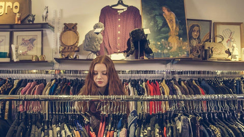 Retro vs. Vintage Clothing: What are the Main Differences