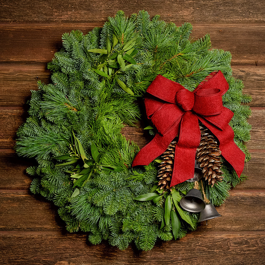 BIG RED BELLS W Black N Red Checked Bow Christmas Wreath, Traditional Front  Door Decor, Farmhouse Wreath, Pine N Red Berries Christmas Decor 