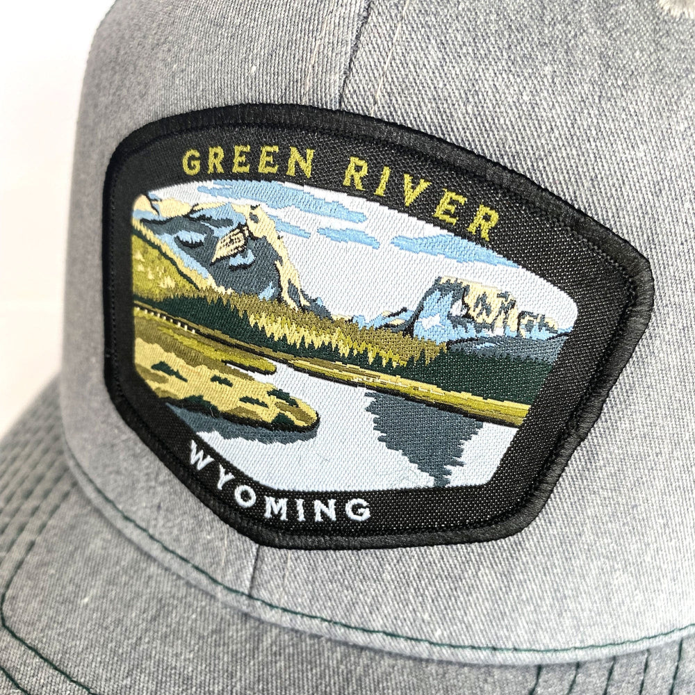 RIVERRUNS Fly Hat Patch Fishing Hat Patch Fishing Cap Patch with 6pcs Foam  Fly Fishing Accessories