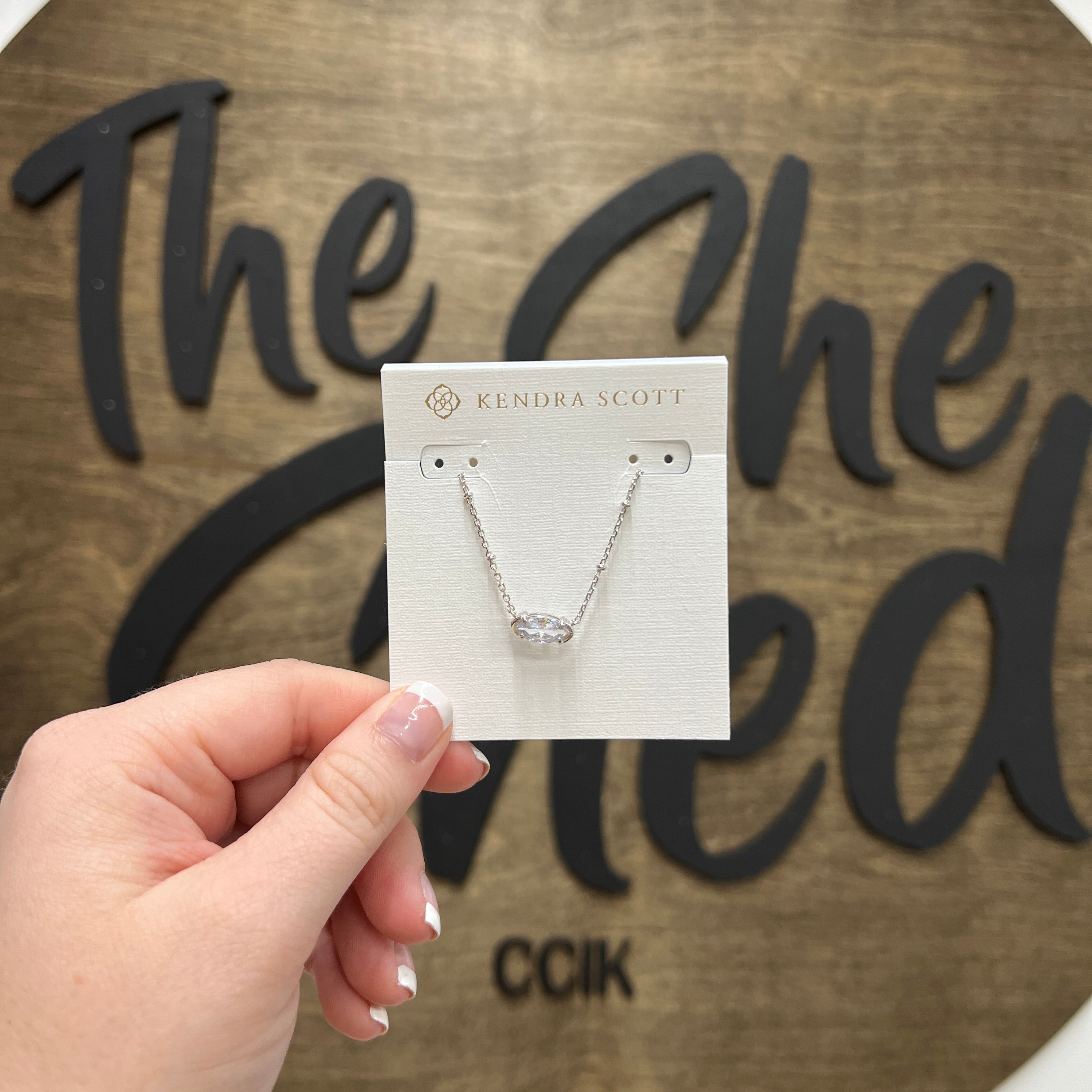 Kendra Scott Letter V Disc Pendant Necklace – Calligraphy Creations In KY