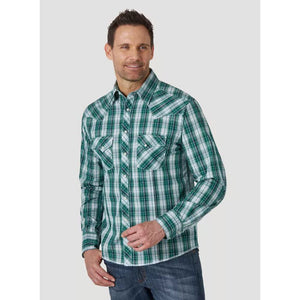 Men's Wrangler Green Plaid Pearl Snap Long Sleeve Shirt – Baughman's  Western Outfitters