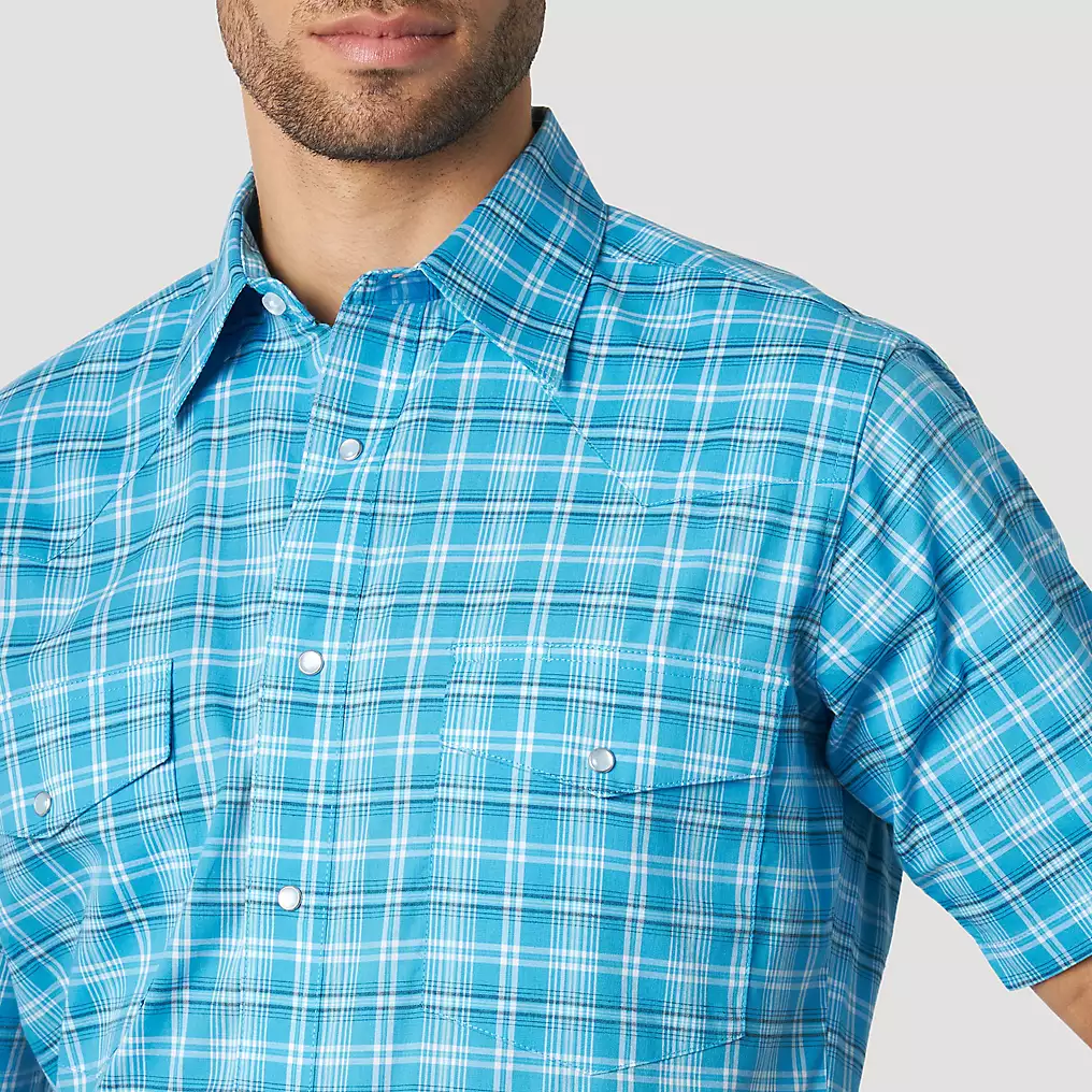 Men's Wrangler Wrinkle Resistant Turquoise Plaid Short Sleeve Shirt –  Baughman's Western Outfitters
