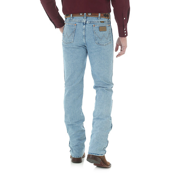 Men's Wrangler Antique Wash Cowboy Cut Slim Fit Jeans – Baughman's Western  Outfitters