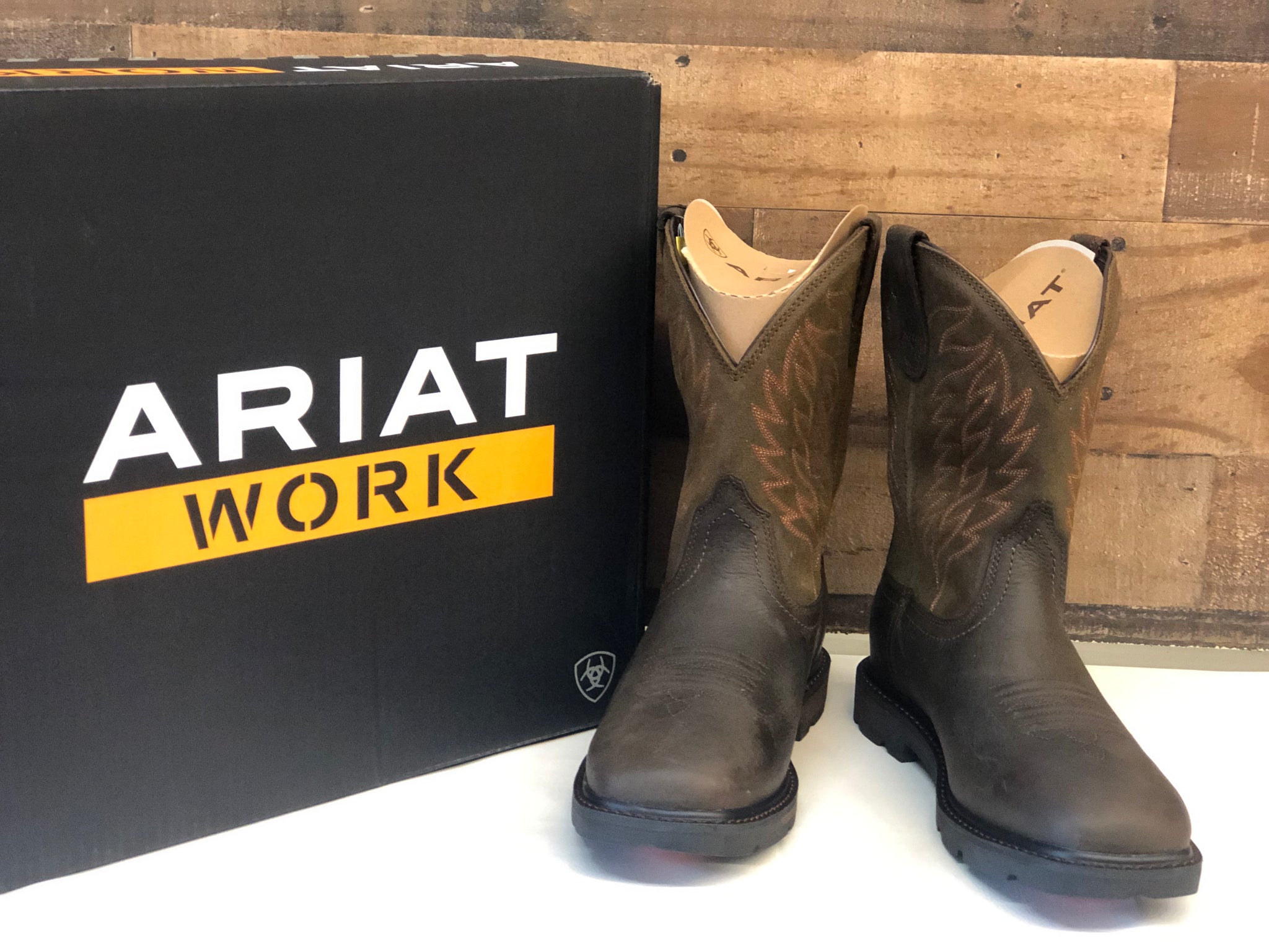 mens ariat groundbreaker boots