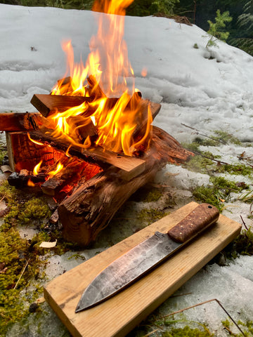 Making a fire in the snow. Small fires in the woods. Redroot Blades. Camp knives. Knives for making campfires.