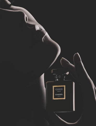 COCO NOIR perfume bottle fragrance