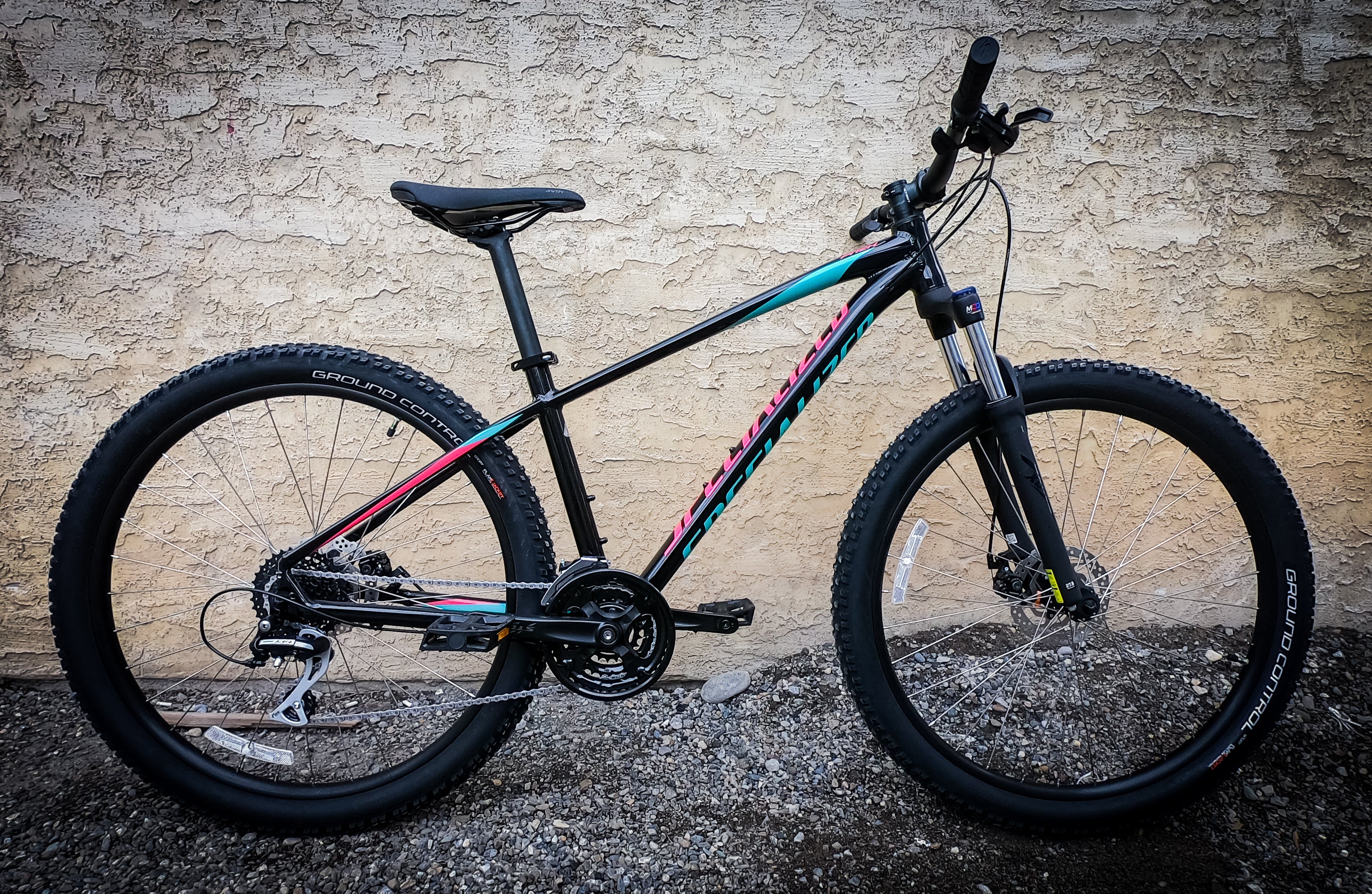 specialized pitch sport mountain bike