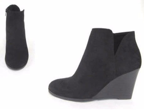 round toe wedge boots