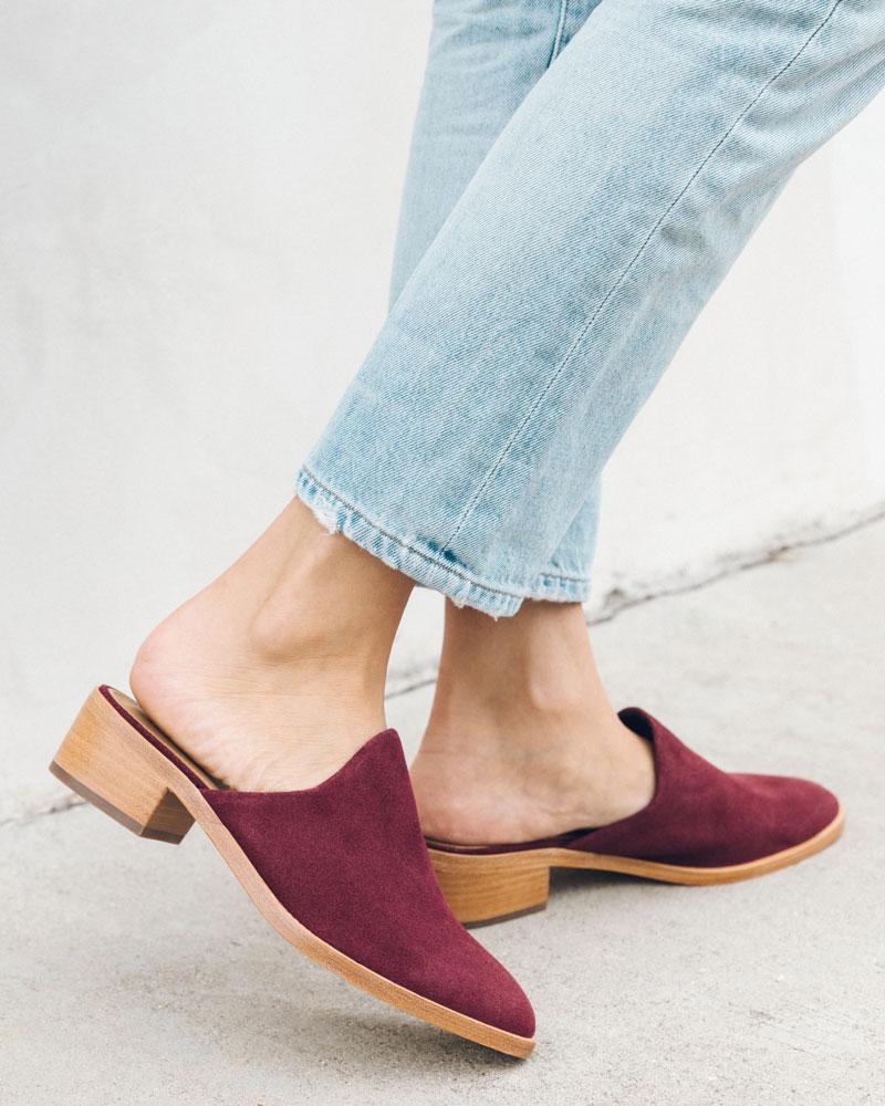 soludos venetian mule suede