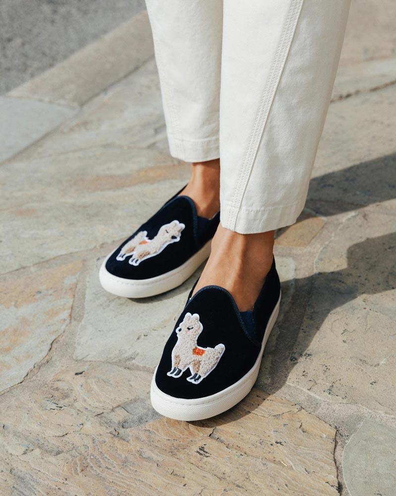 soludos llama slip on