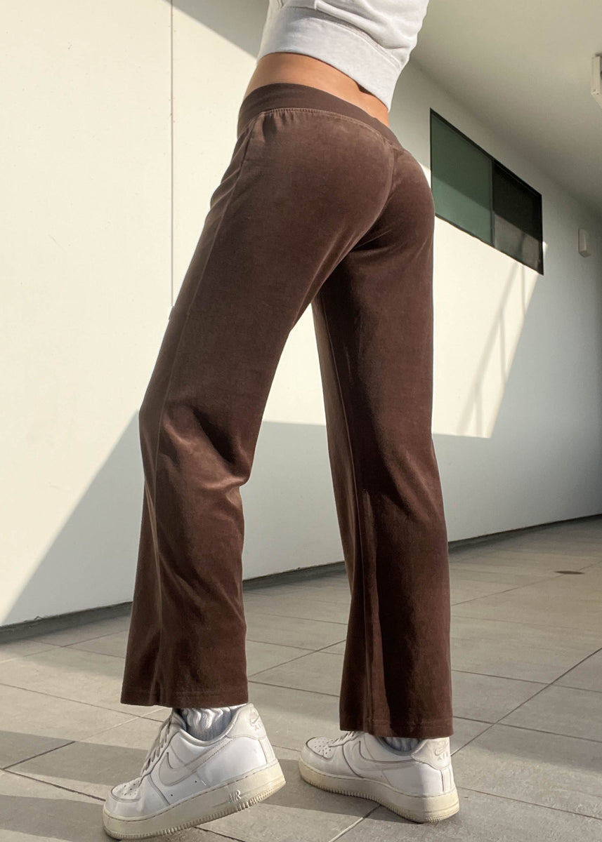 Y2k Brown Velour Flared Sweats (S-M) – Retro and Groovy