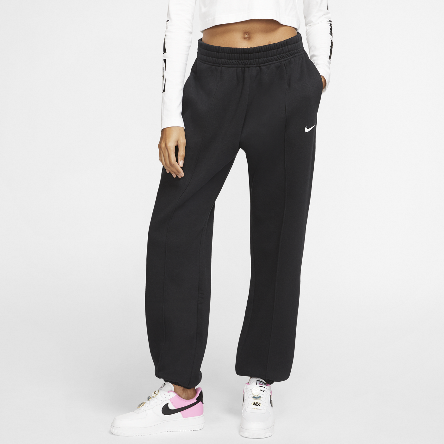 Nike Sportswear Tech Fleece Women's Pants, 12 Nike Sweatpants That Will Be  a Permanent Part of Your Work-From-Home Wardrobe