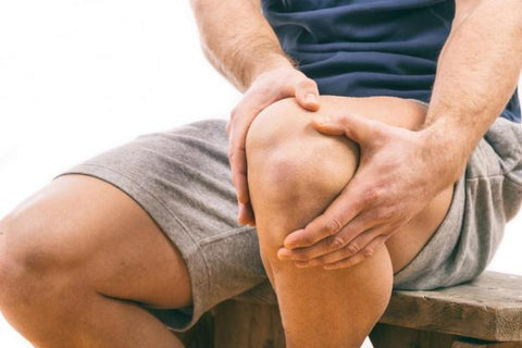 Quels sont les symptômes et les signes d'une blessure au genou ?