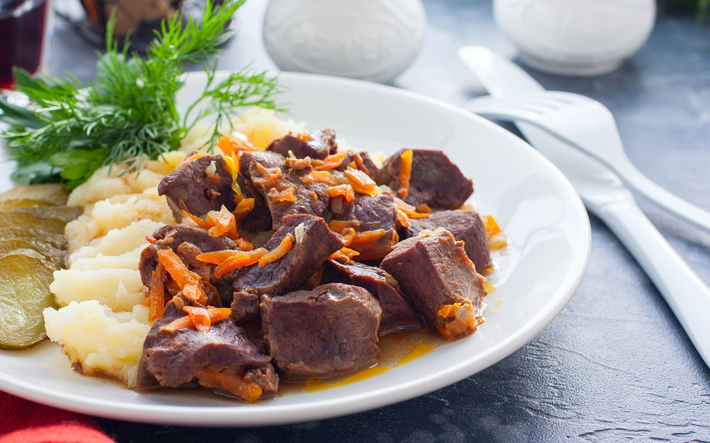Lamb heart nutrition: Braised beef heart with mashed potatoes and pickles