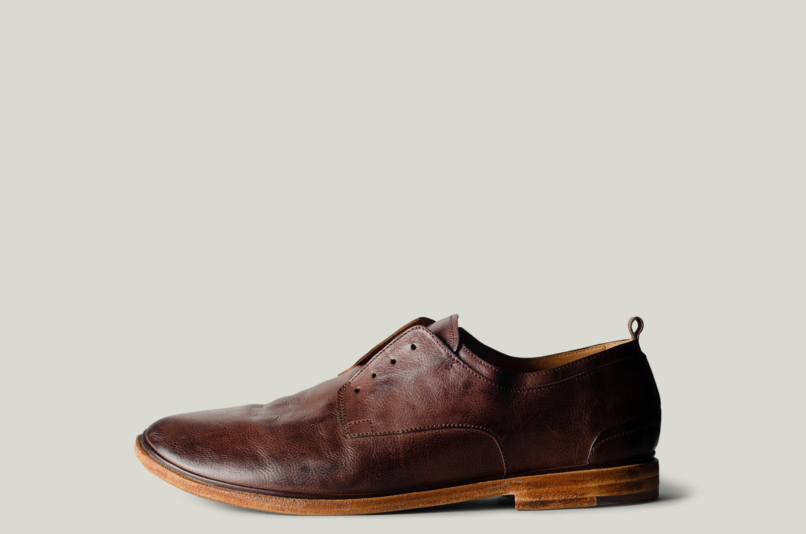 Open Derby Shoes . Chestnut Brown