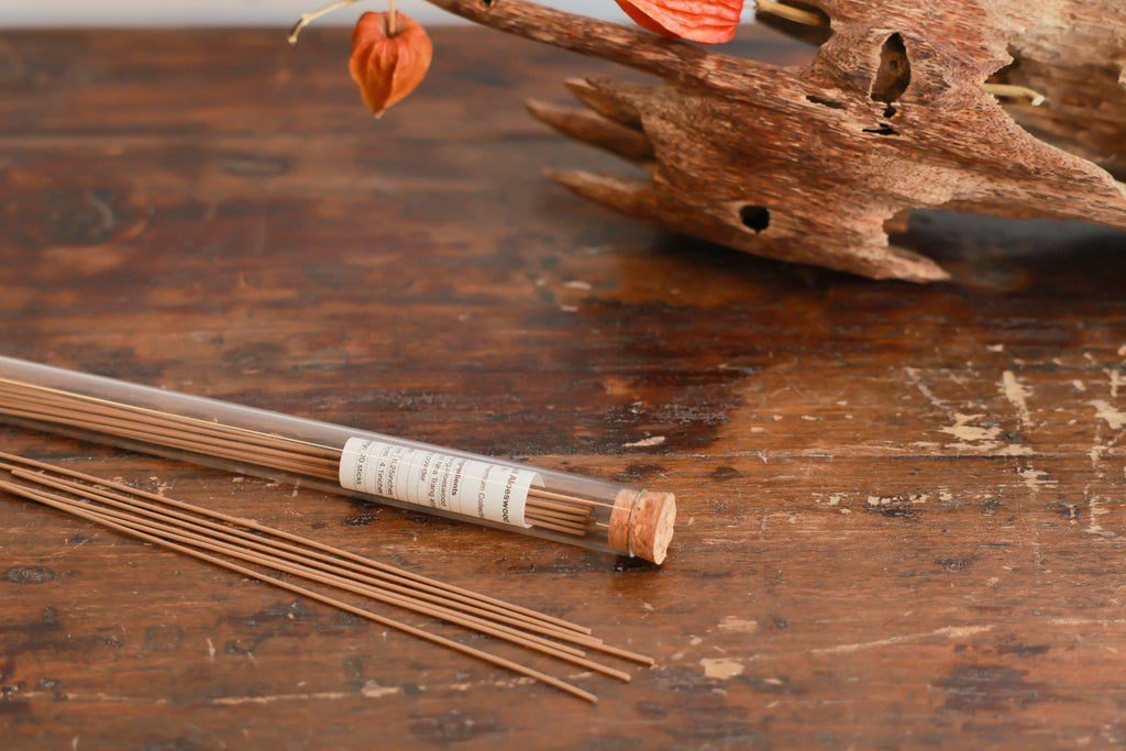 What's in Chinese Incense? Eight Principal Ingredients Through History -  Kin Objects