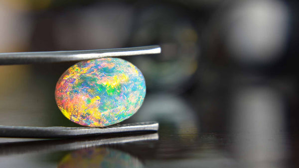 opale pierre colorée et convoitée