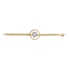 An Edwardian, 15ct yellow gold, aquamarine set bar brooch