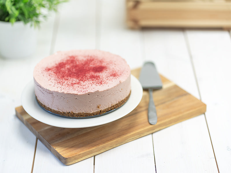 Vegan and gluten-free lingonberry cheesecake | Heli Koskinen |  