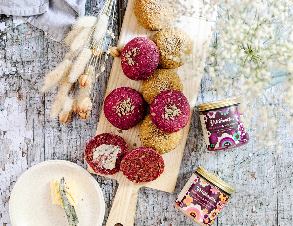 Yrttihertta vegetable and berry powders can be added to bread rolls