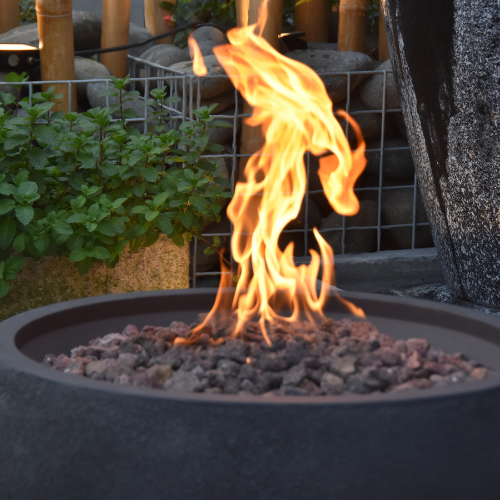 Modeno York fire bowl black with flame close up