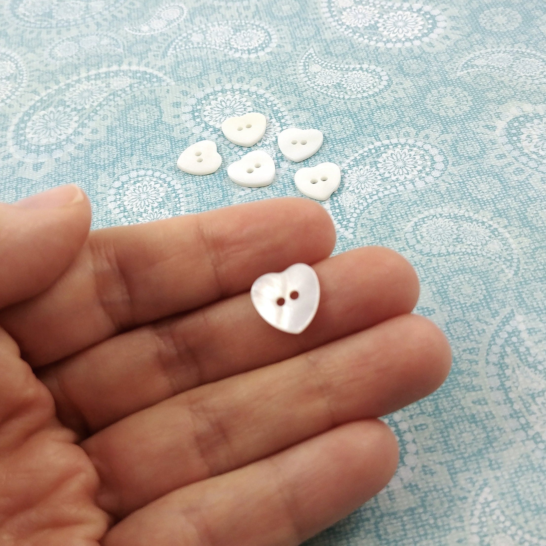 Small White Pearl Shell Flower Buttons 1/2 Pack of 6 #BN651-B – The Button  Bird