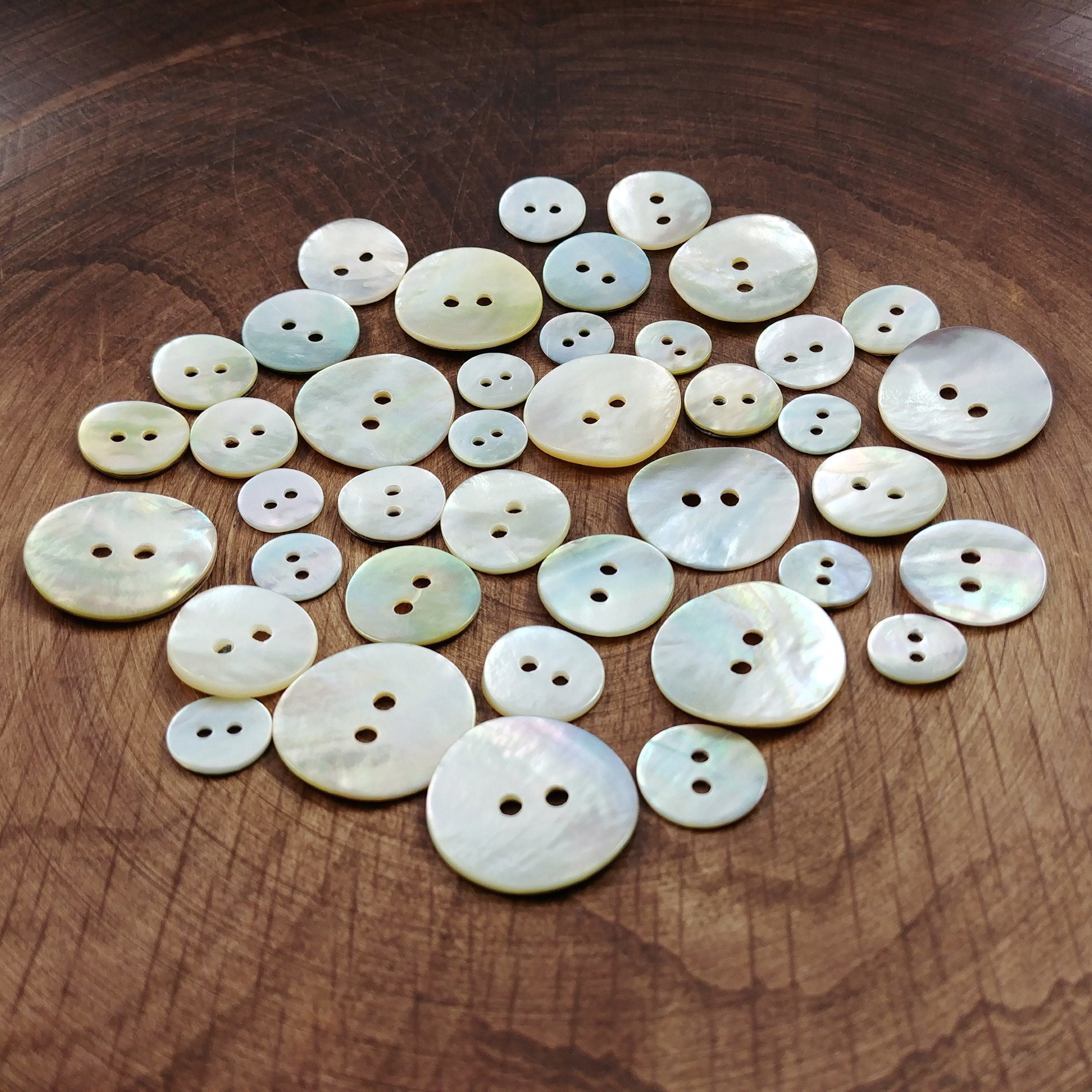 Mother of Pearl Shell Buttons 11 or 13mm - set of 6 white flower butto