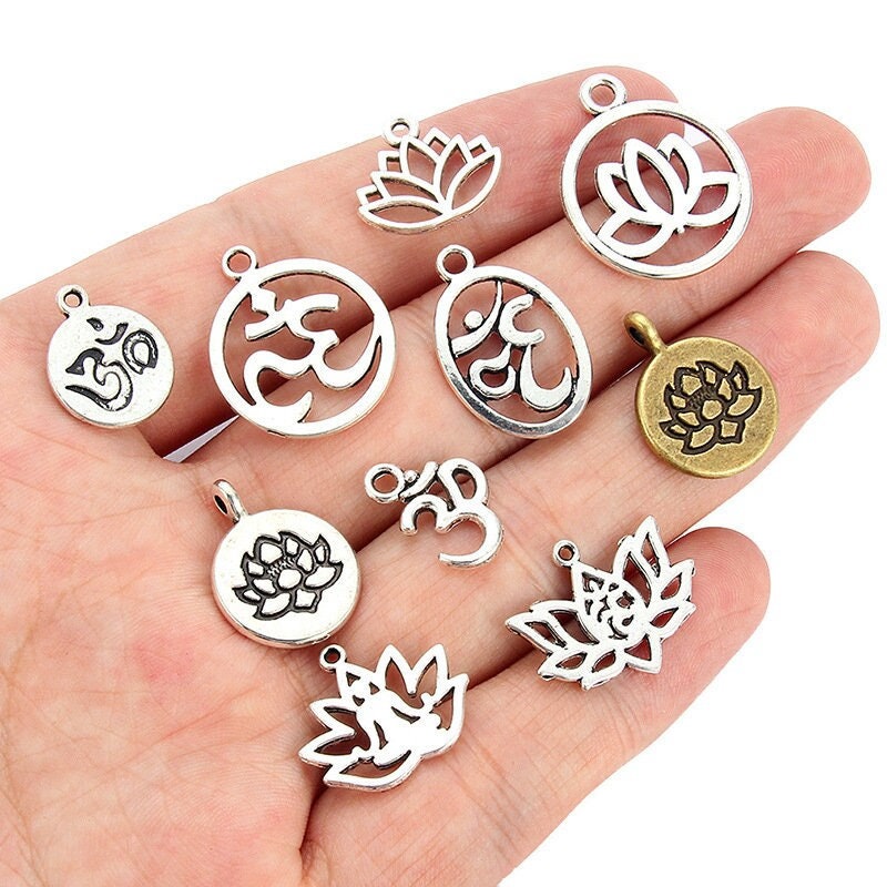 Bueautybox 31pcs Mixed Enamel Charms for Jewelry Making Pendants