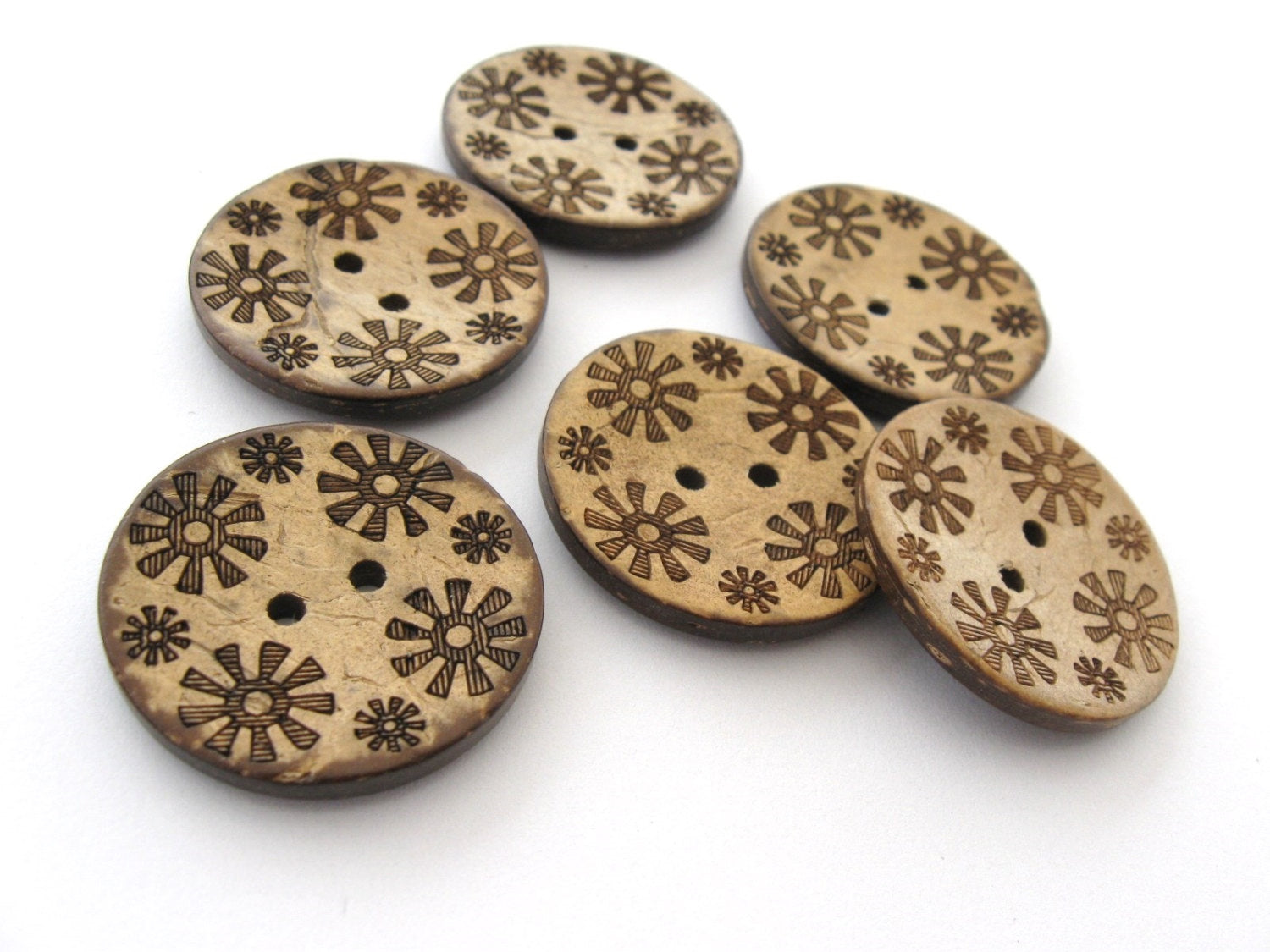 10 Brown Coconut Shell Buttons 15mm - Star shape