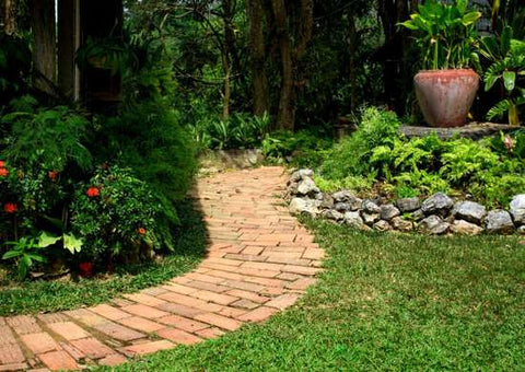 ultimate-guide-to-diy-garden-walkway-tutorial