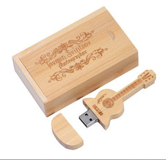 Chiave USB in legno di bambù con custodia incisa