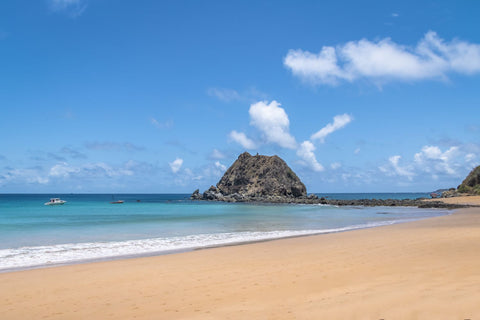 Praia em Fernando de Noronha